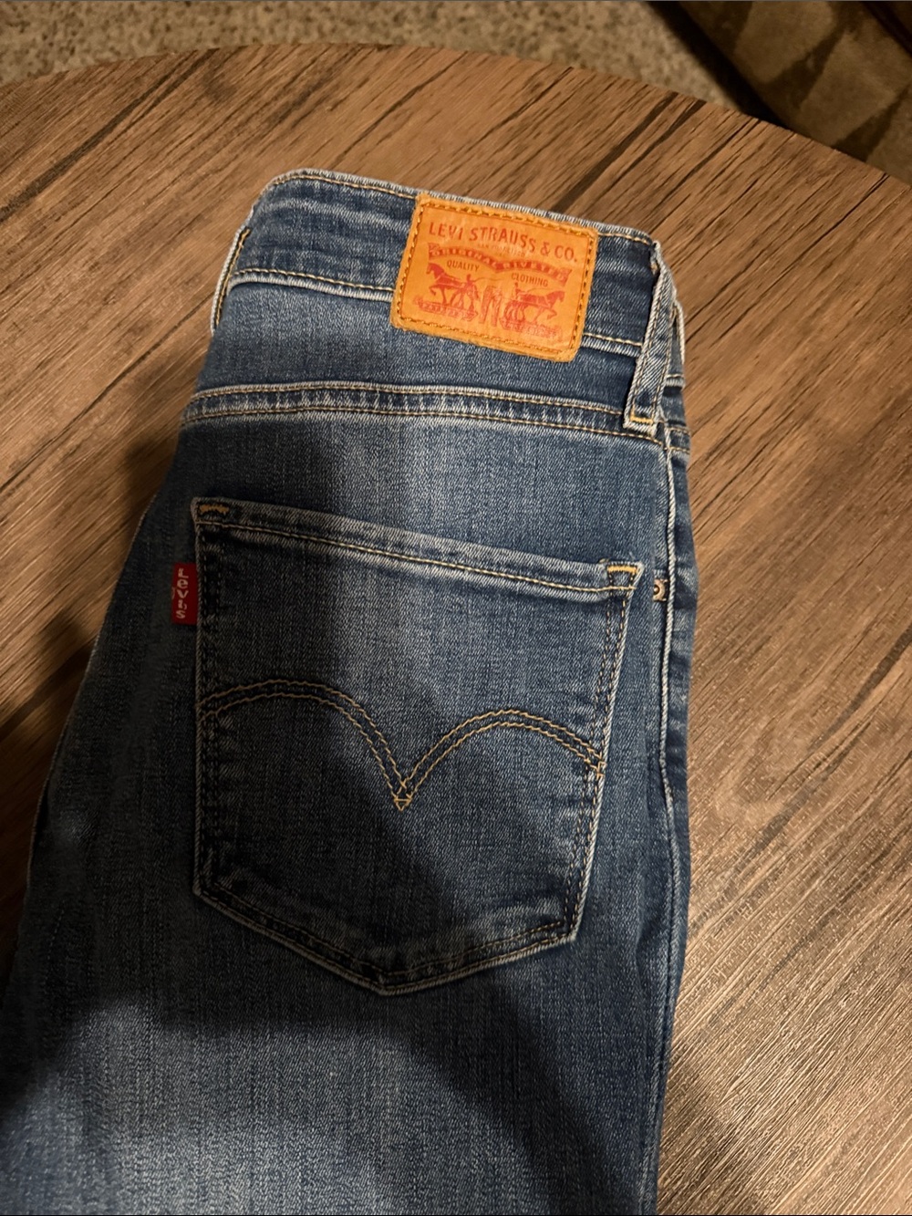 Levi's Women's Blue Slim Straight Jeans with Leather Patch